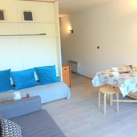 Studio Cabine A Piau-engaly 6 Pers Avec Balcon, Tv, Cuisine Equipee, Casier A Ski - Fr-1-457-349 *